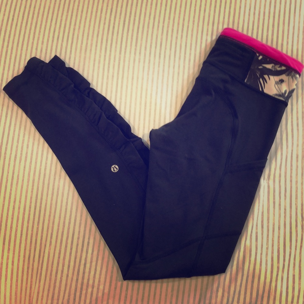 Lululemon yoga pants